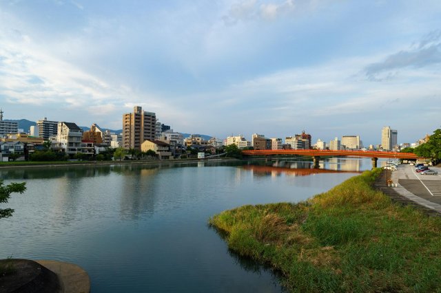 Feel the calm at Kochi City’s ‘mirror’ river