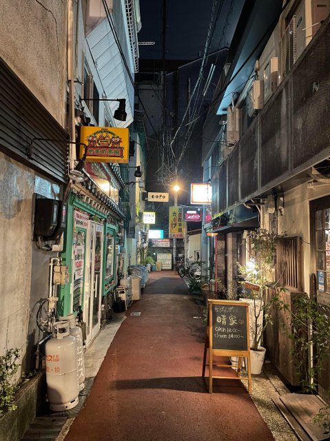 Grab a drink with Kochi locals at this hidden spot