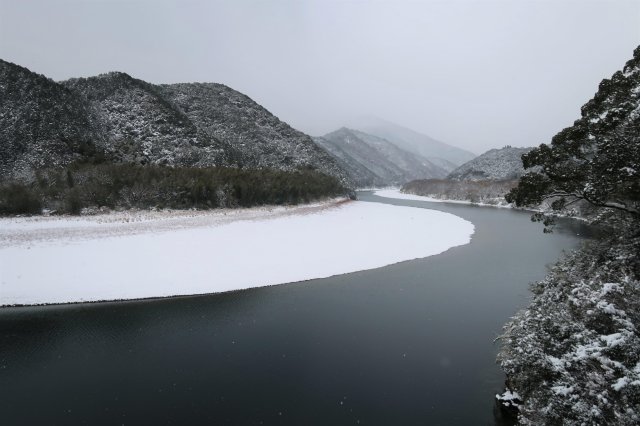 Winter wonderland along the Shimanto River
