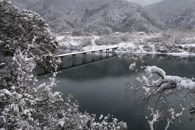 Winter wonderland along the Shimanto River