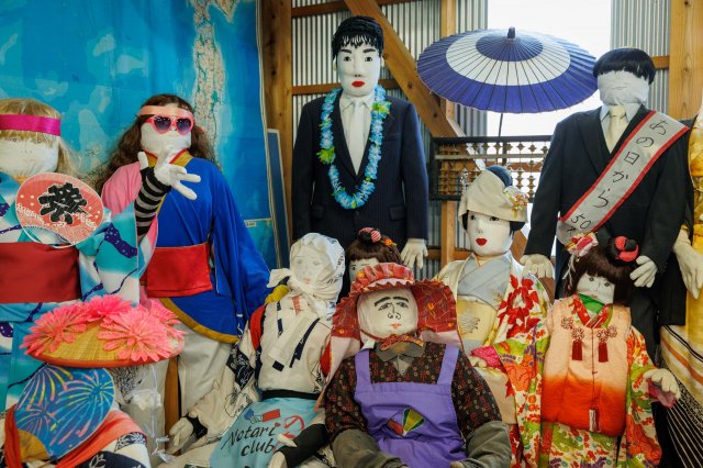 Waterfalls, hot springs, and jolly scarecrows in Kitagawa