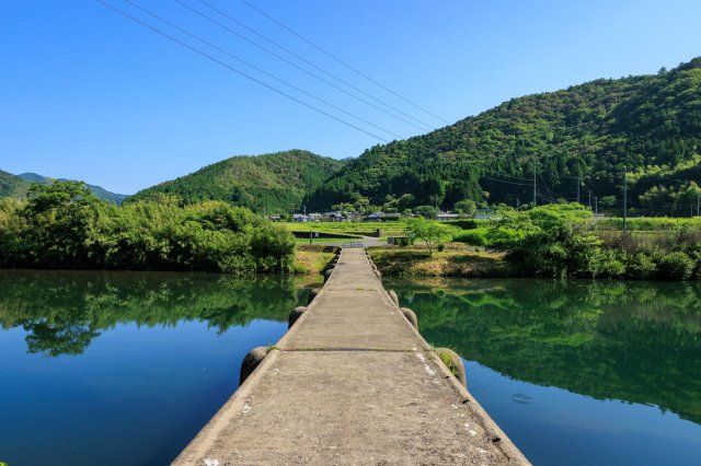Get to know the Shimanto River...in three sections!