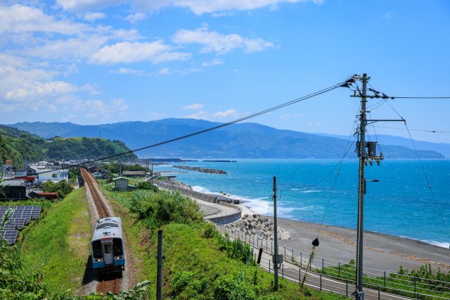 The unique backstory of the Gomen-Nahari Line