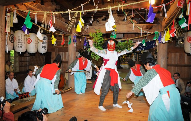 傳承千年的秋祭之奉納樂舞－#津野山神樂