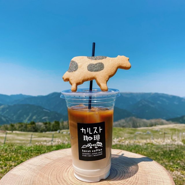 All smiles and delicious coffee up in the sky