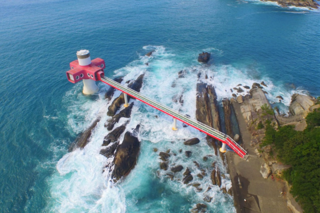 Enjoy the ocean…from above and below!