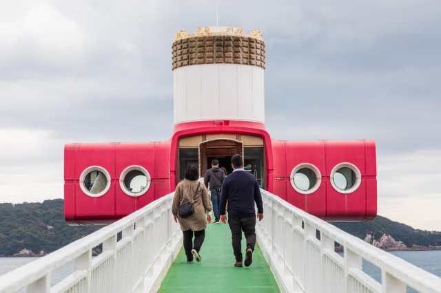 Enjoy the ocean…from above and below!
