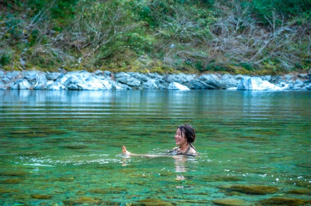 Sauna tent and locally-roasted coffee by the Niyodo River