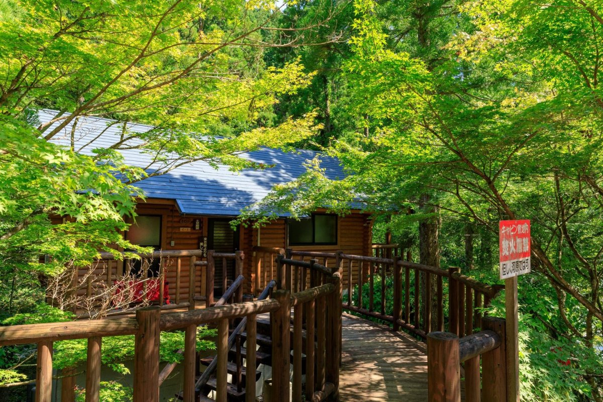 은어가 춤추는 야스다 강 청류 캠핑장