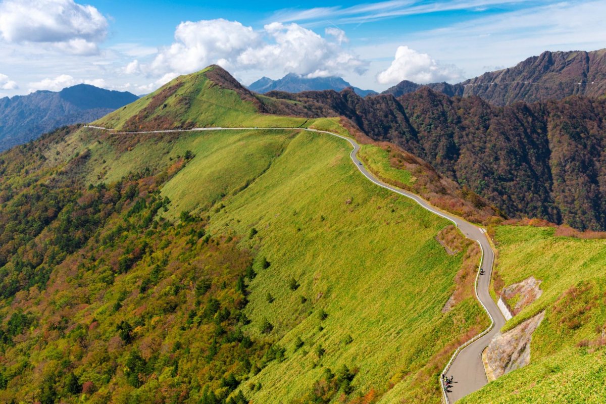 天空之路絕景兜風路線「UFO LINE」