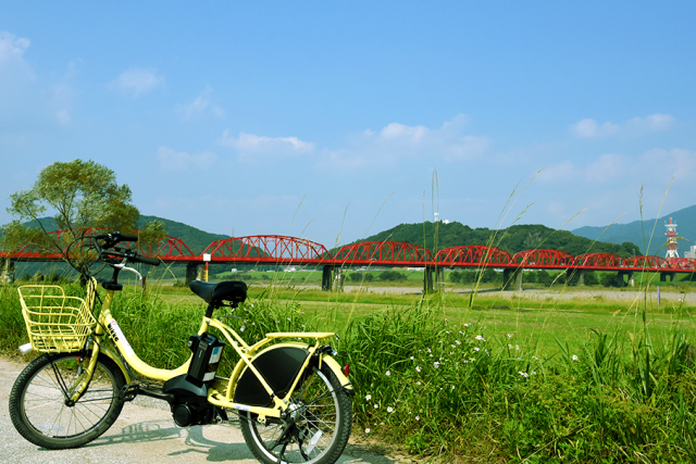 ปั่นจักรยานที่ลุ่มแม่น้ำชิมันโตะ