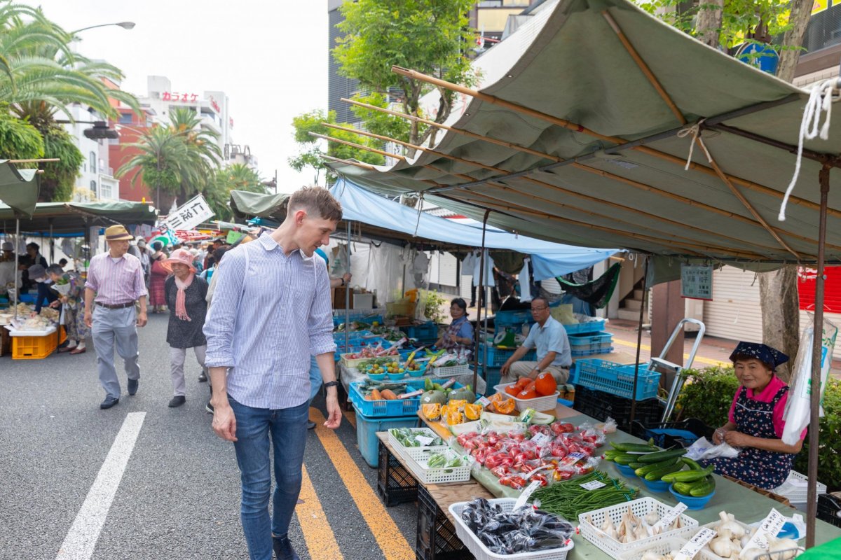 고치 일요 시장: 일본 최대 야외 시장