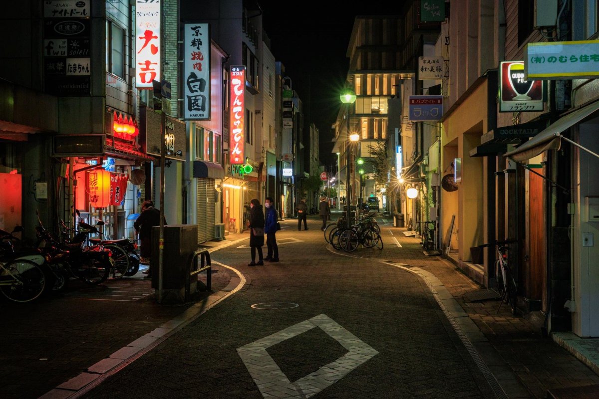 高知市区晚上8点以后去哪里？最地道的夜生活文化