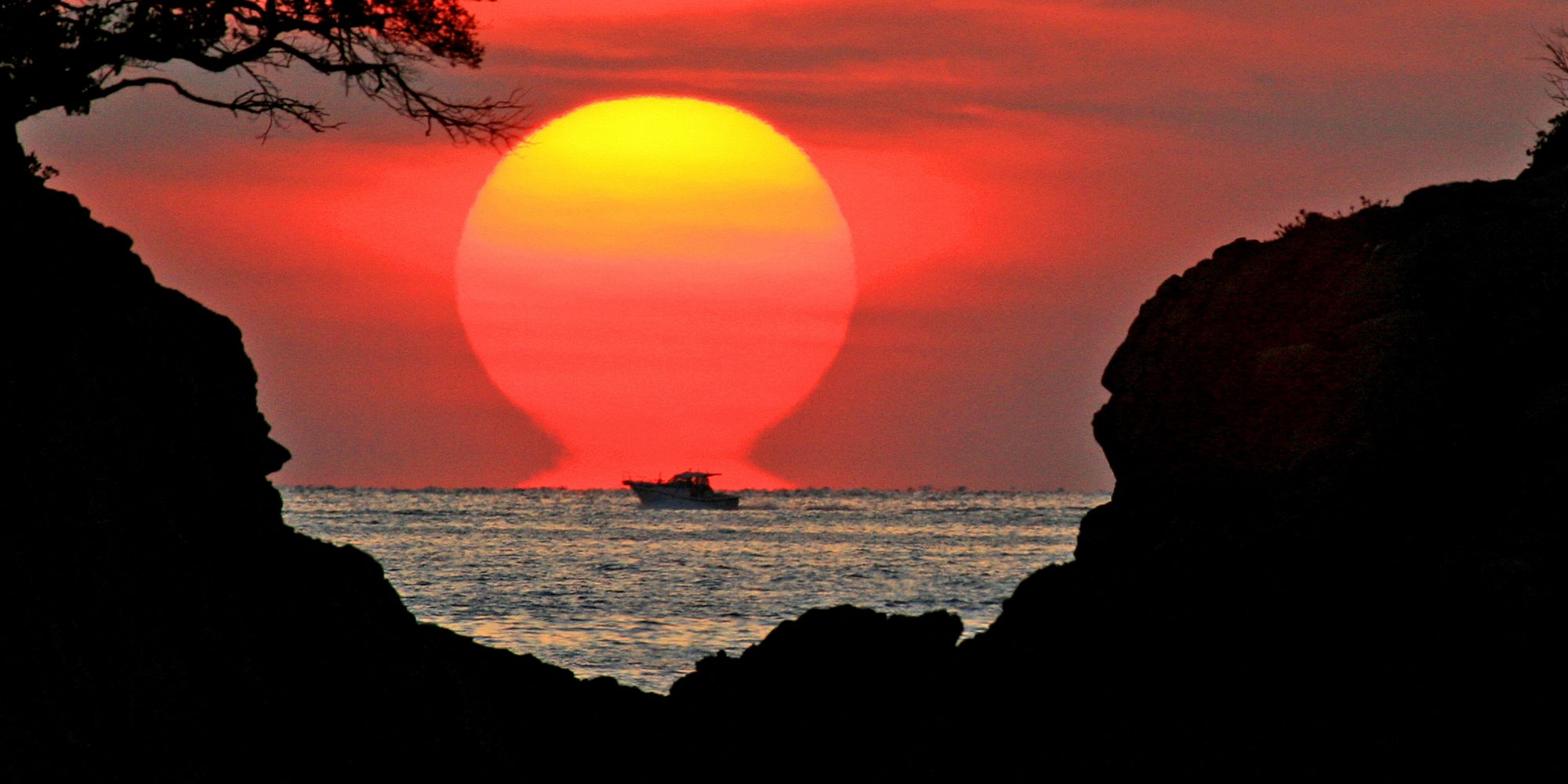 daruma-sunset-the-lucky-sunset-mirage-of-setting-sun-highlights