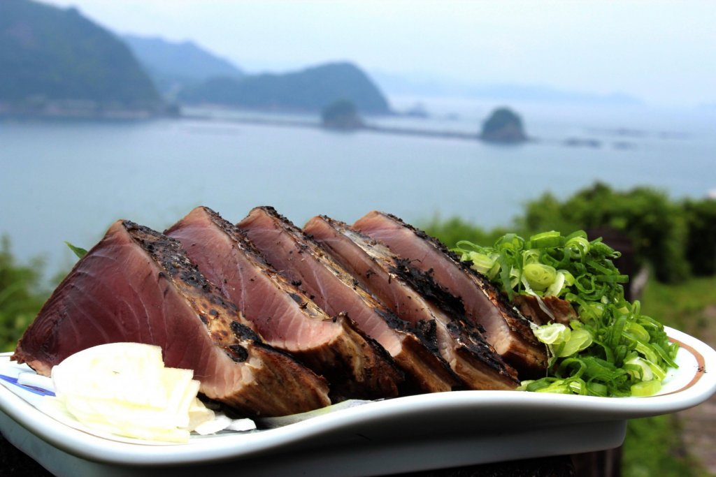 Katsuo No Tataki Seared Bonito Kochi S Soul Food Taste Of Kochi Visit Kochi Japan