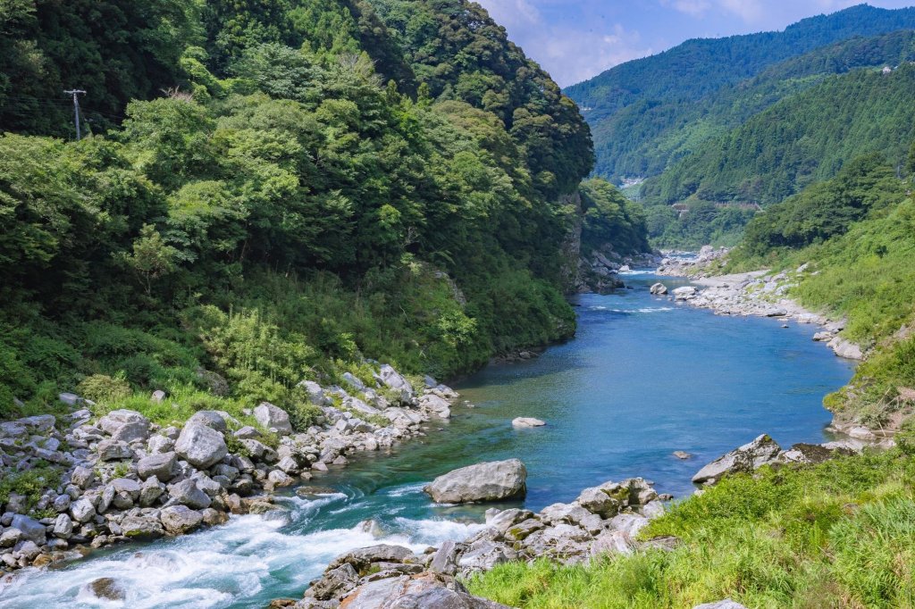 Rafting on the Yoshino River - Japan's Wildest River｜Highlights｜VISIT